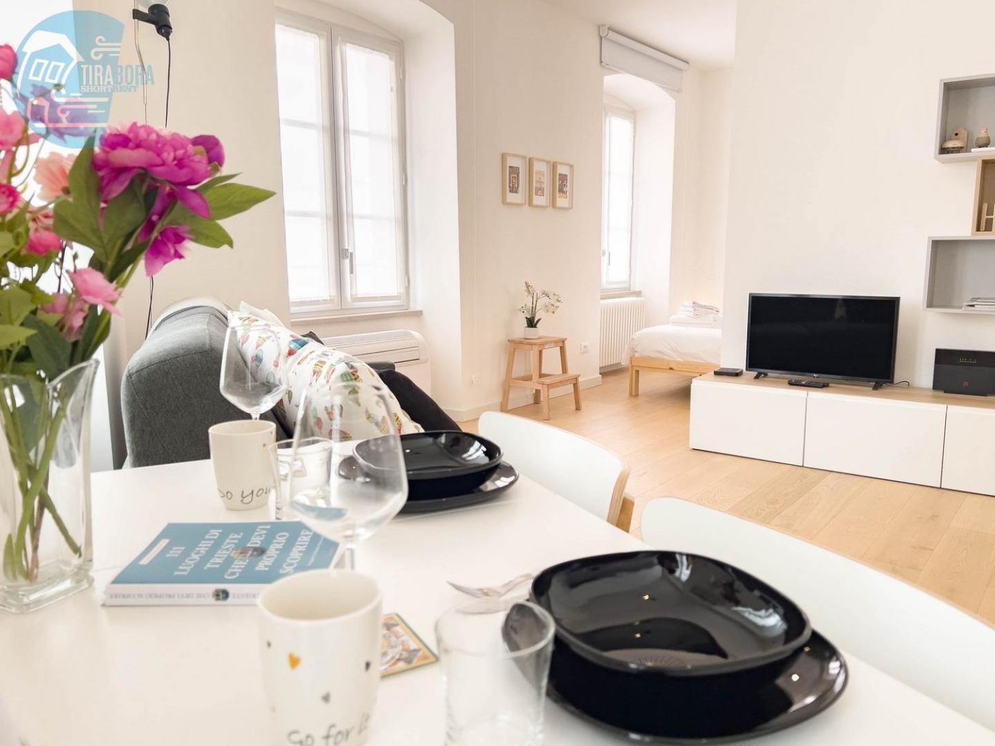 Apartament Corridoni 2B Tirabora Short Rent Triest Zewnętrze zdjęcie